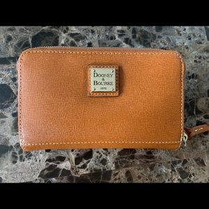 Dooney & Bourke Leather Zip Wallet